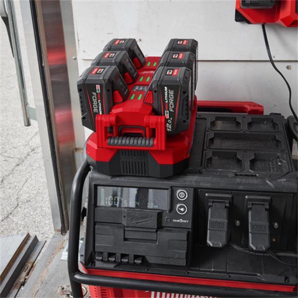 MILWAUKEE M18 6 BAY RAPID CHARGER