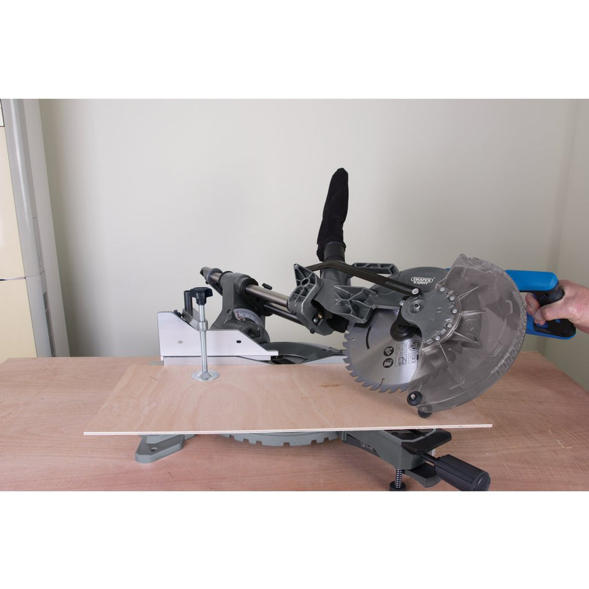 DRAPER DOUBLE BEVEL SLIDING COMPOUND MITRE SAW, 255MM, 2000W