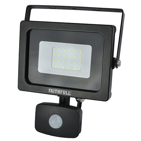 Faithfull Power Plus SMD LED Security Light with PIR 20W 1600 lumen 240V