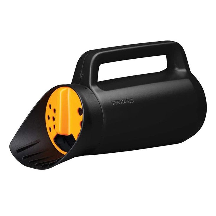 Fiskars Solid™ Hand Spreader