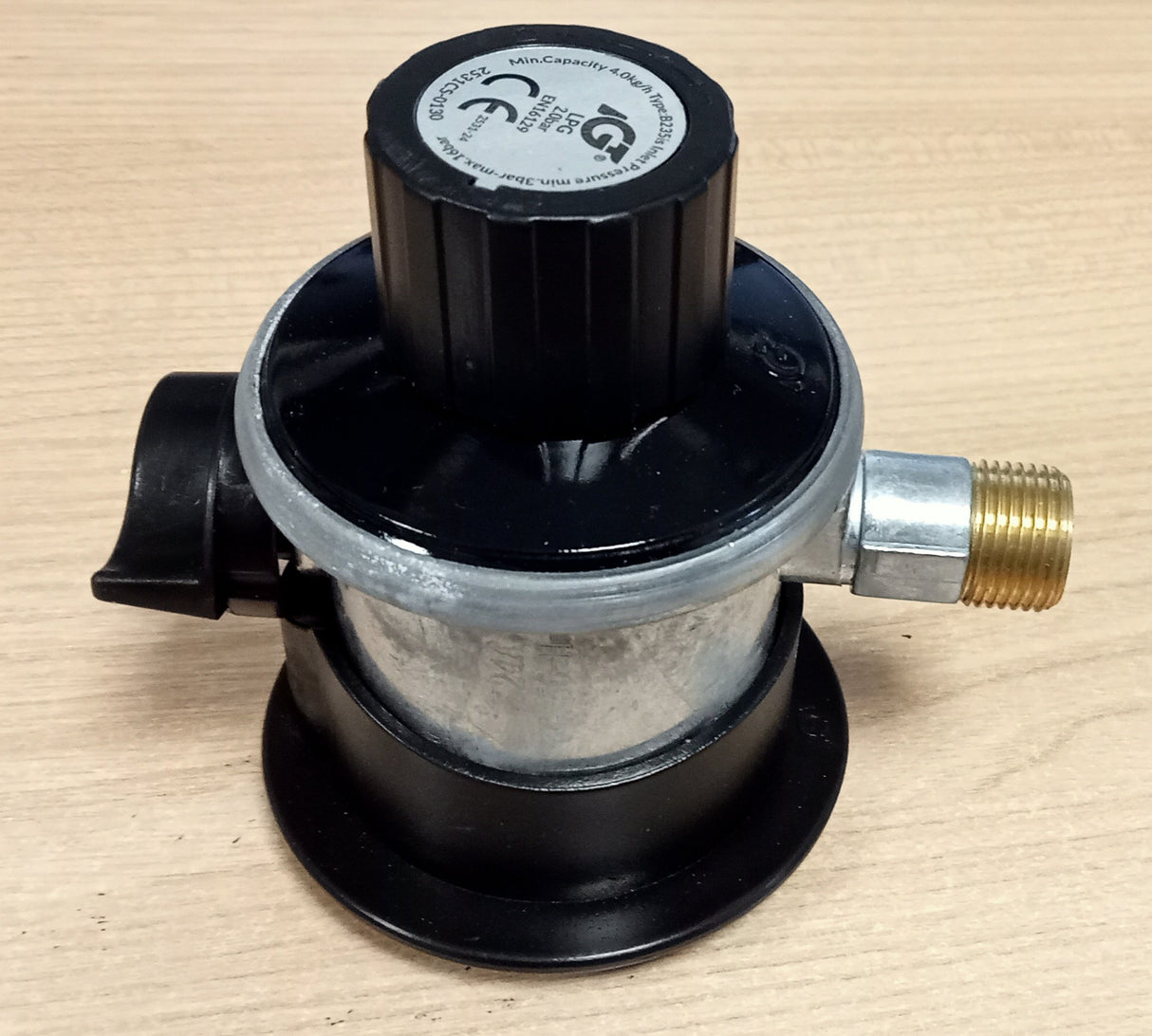 HIGH PRESSURE GAS REGULATOR