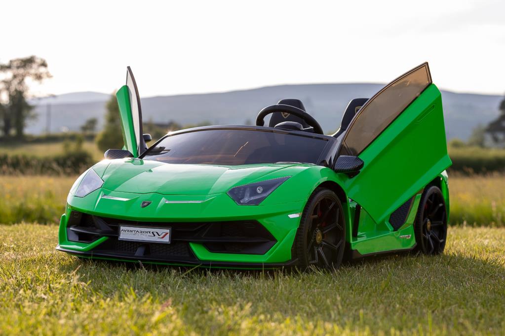 LICENSED LAMBORGHINI AVENTADOR (DISPLAY MODEL)