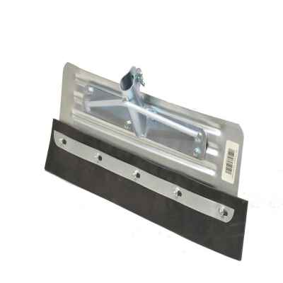 YARD SCRAPER 18IN STRAIGHT