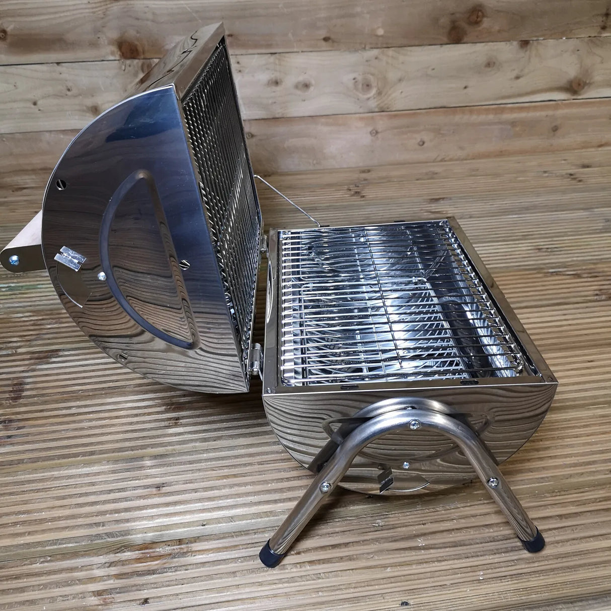 REDWOOD STAINLESS STEEL PORTABLE BARBECUE