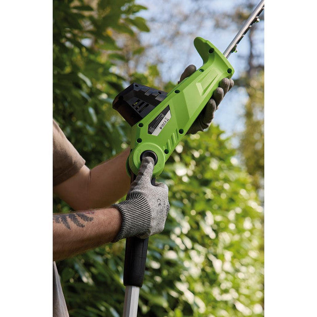 DRAPER 18V POLE HEDGE TRIMMER, 1 X 2.0AH BATTERY, 1 X CHARGER