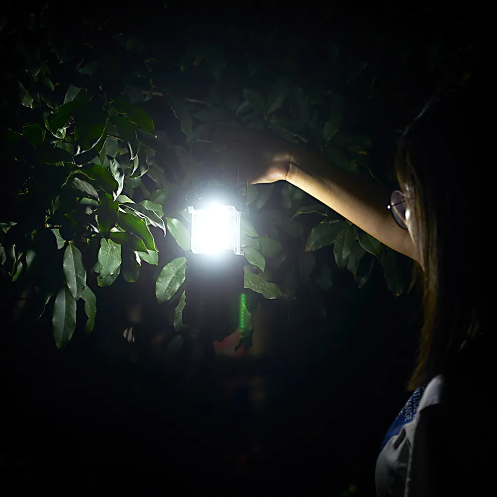 DEKTON PRO LIGHT ADVENTURER LANTERN 300 LUMEN