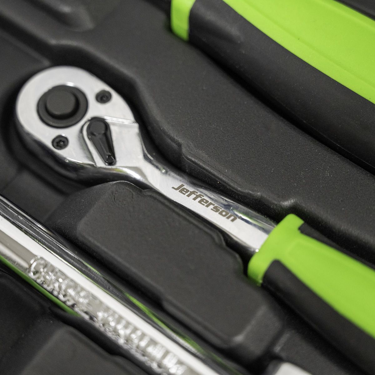 JEFFERSON 135 PIECE MECHANICS TOOL SET